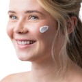 pol_pl_Aqua-Light-Lekki-Krem-dla-Skory-Tlustej-i-Mieszanej-60ml-33_3.jpg