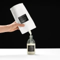 Davines-76144_OI-SHAMPOO-REFILL-500ML-8004608294566-pouring_5000x.jpg.webp