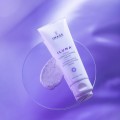 ILUMA-INTENSE-BRIGHTENING-EXFOLIATING-CLEANSER-LIFESTYLE-04-768x768.jpg