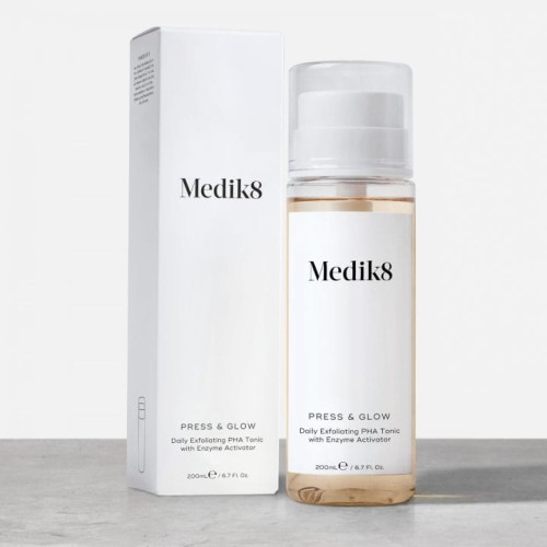 Medik8 Press &amp; Glow Tonik z kwasem PHA i aktywatorem enzymów złuszczających 200 ml.jpg