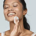 UltraCalming-Cleanser_Step3.webp