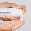 Powerbright-Dark-Spot-Serum_Step1_Dispense.jpg