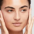 Skin-Perfect-Primer_Step3_Apply.webp