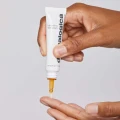 Biolimin-C-Eye-Serum_Step2_Dispense.webp