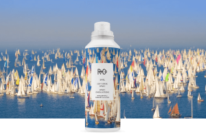 R+Co Sail Soft Wave Spray - Lekki spray nadający efekt fal 147 ml