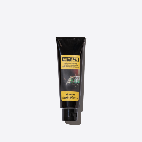 93016_pasta_love_medium_hold-fiber_50ml_davines.png